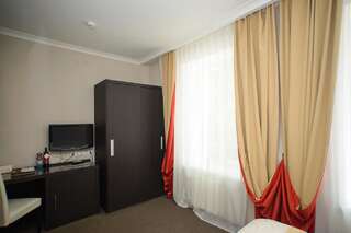 Отель Отель Reikartz Харьков Харьков Классический двухместный номер с 1 кроватью-3