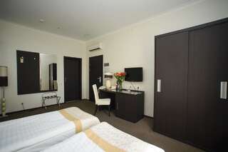 Отель Отель Reikartz Харьков Харьков Двухместный номер с 1 кроватью или 2 отдельными кроватями-4