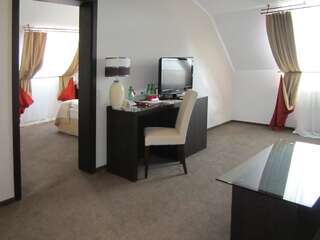 Отель Отель Reikartz Харьков Харьков Люкс-3